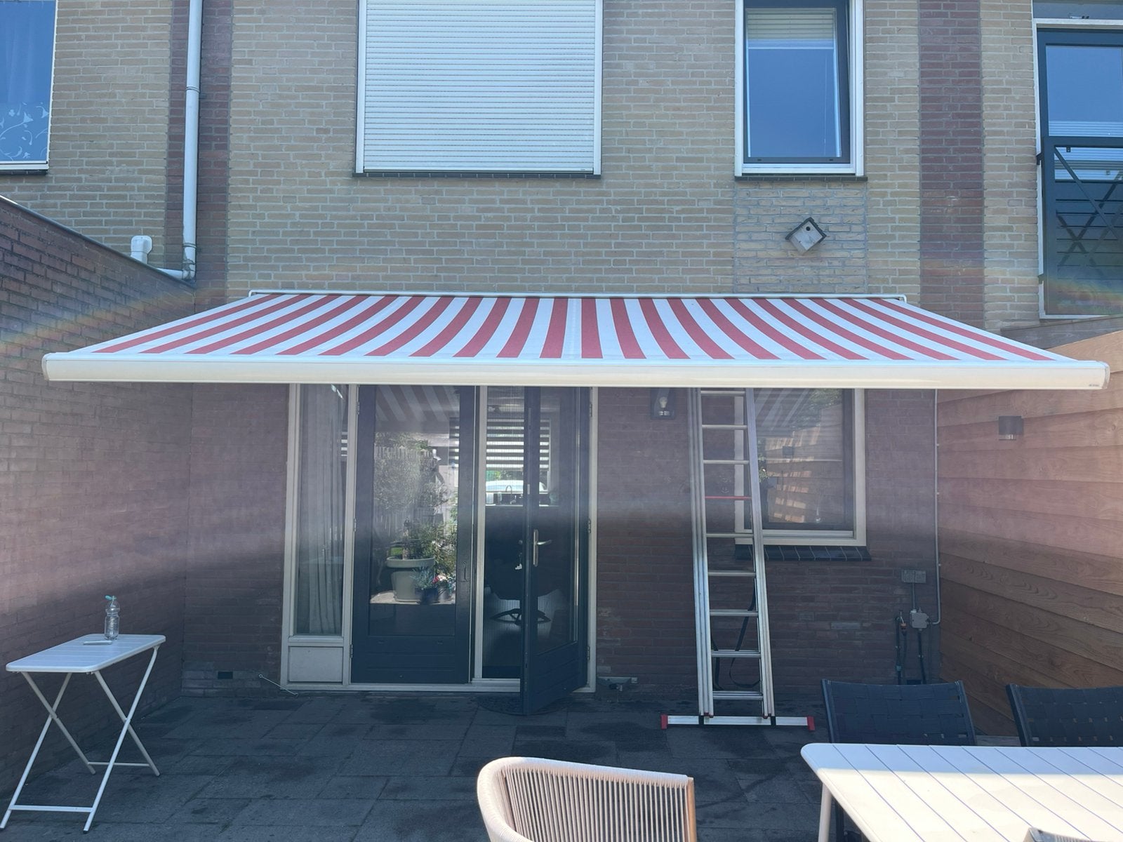 Mado knikarmscherm met afstandsbediening, Ophalen, Zo goed als nieuw, 150 tot 300 cm, 250 cm tot 450 cm