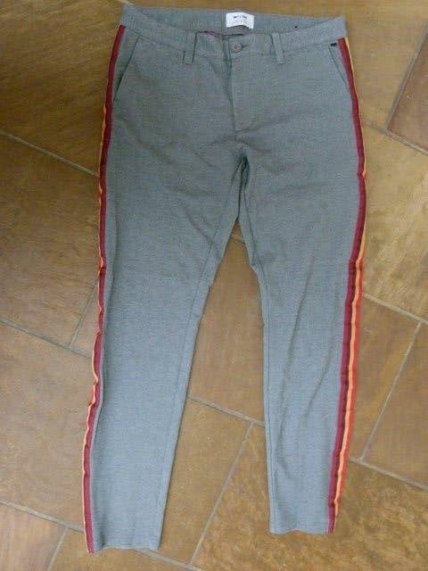 Only & Sons pantalon broek grijs met bies W32 L32 M, Maat 48/50 (M), Ophalen of Verzenden, Zo goed als nieuw, Grijs