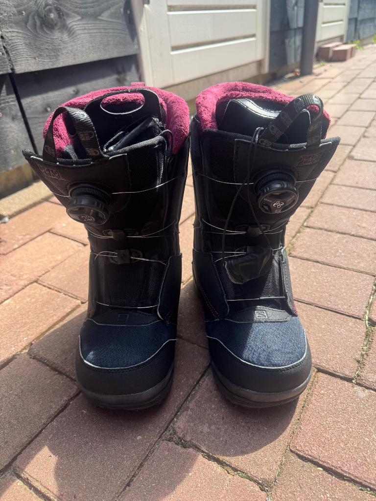Snowboard schoenen dames, Sport en Fitness, Snowboarden, Ophalen of Verzenden, Gebruikt, Schoenen