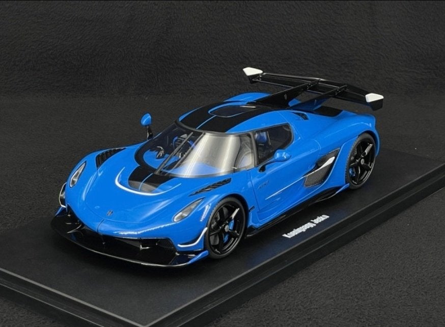GT Spirit Koenigsegg Jesko 2025 Blahaj Blue 1:18, Hobby en Vrije tijd, Modelauto's | 1:18, Overige merken, -, -, Nieuw
