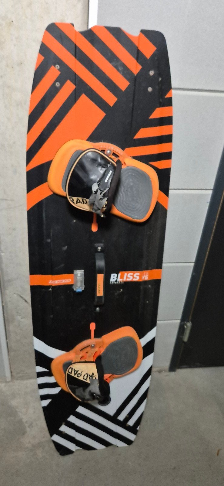 RRD Bliss LTD (Carbon) 138x43.5 incl. WOO kiteboard, Twintip, Ophalen of Verzenden, Gebruikt, Kiteboard