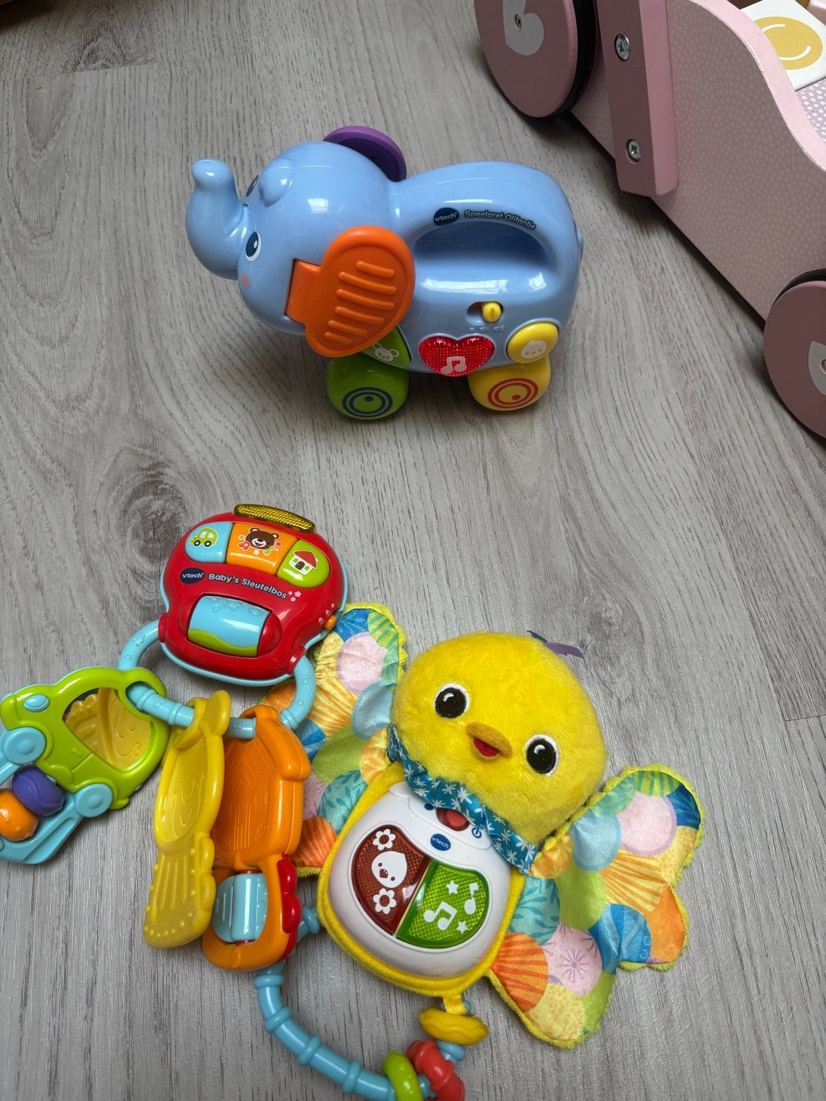 Vtech speelset: olifant, sleutelbos en kuiken, Kinderen en Baby's, Ophalen, Zo goed als nieuw, 6 maanden tot 2 jaar
