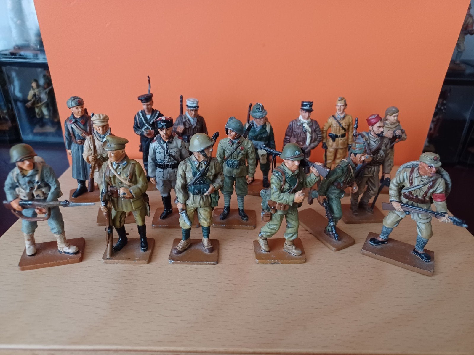 17 x del prado ww2 1940 45.van metaal., Ophalen of Verzenden, 1:50 of kleiner