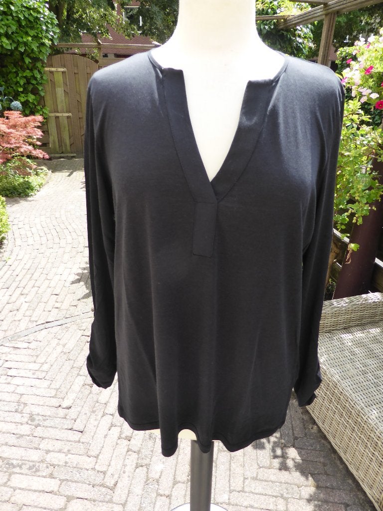 Massimo Dutti Viscose Top met oprolbare mouwen maat L, Maat 38/40 (M), Massimo Dutti, Zwart, Ophalen of Verzenden