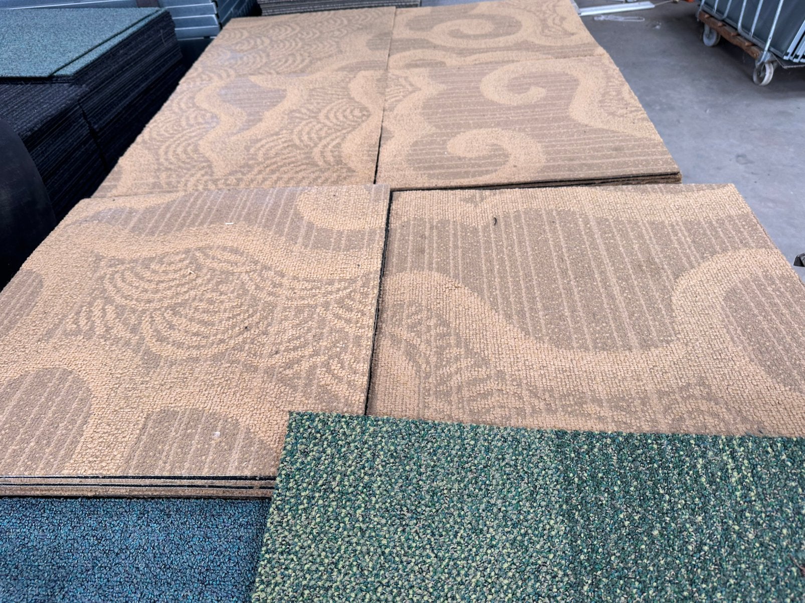 Tapijttegels 50x50 cm, Huis en Inrichting, Stoffering | Vloerbedekking, Ophalen, Gebruikt, Q, 75 m² of meer