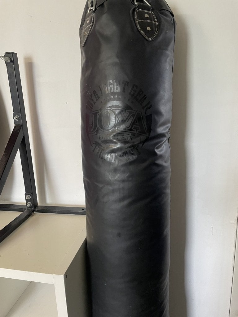 Joya Kickbokszak180 cm + Stevige Muurbeugel (In Goede Staat), Sport en Fitness, Boksen, Ophalen, Gebruikt, Bokszak
