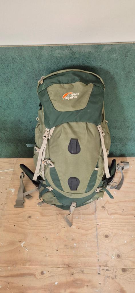 Backpack Lower Alpine 65 : 85, Ophalen, Zo goed als nieuw, Groen, 30 cm of meer