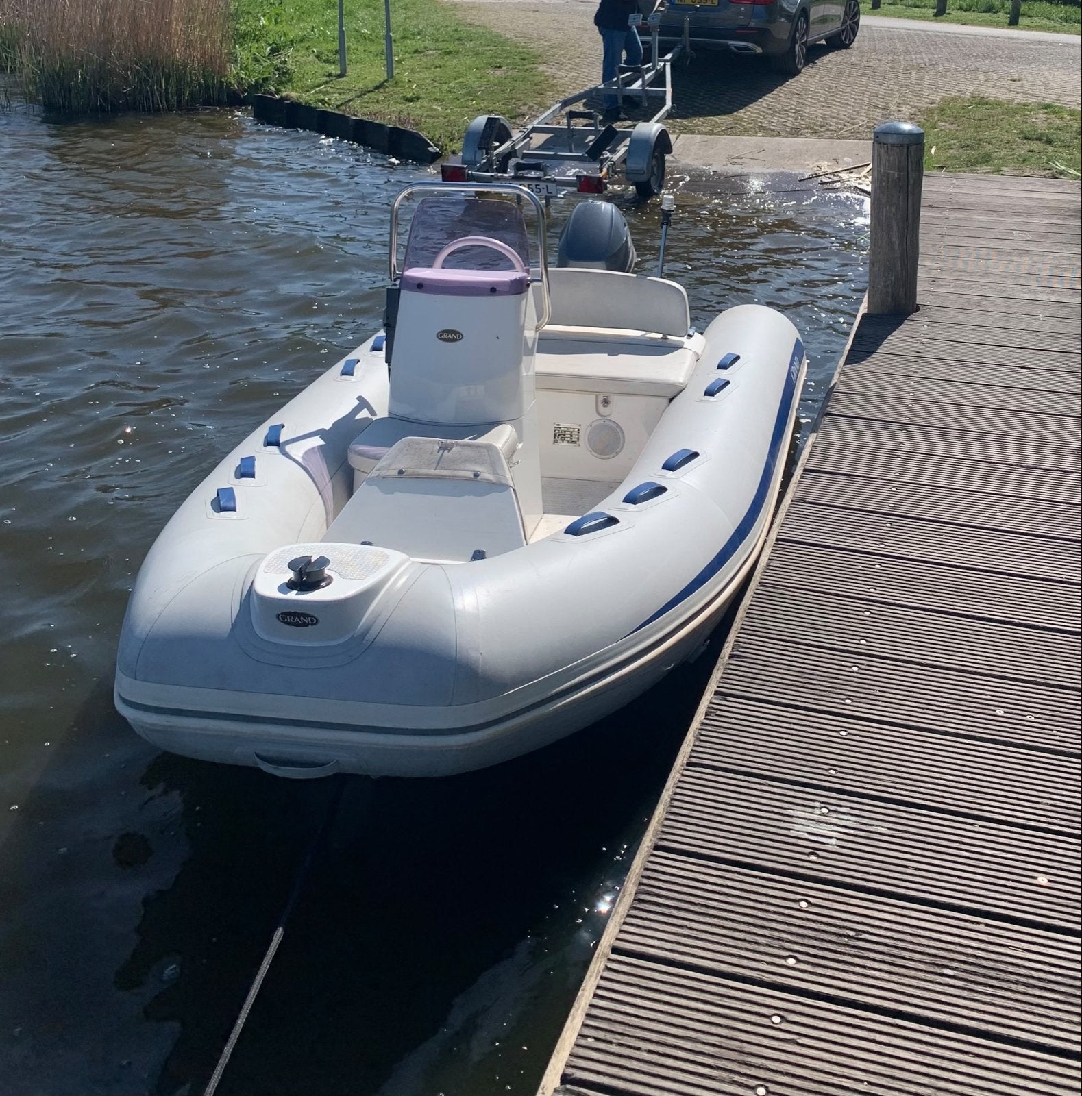Grand RIB + Yamaha buitenboordmotor, trailer en nw afdekzeil