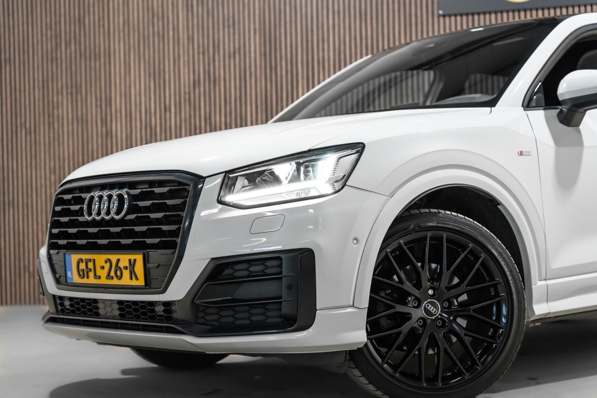 Audi Q2 35 TFSI CoD Sport S-Line DSG PANO NAVI PDC, 150 pk, Leder en Stof, Wit, Bedrijf