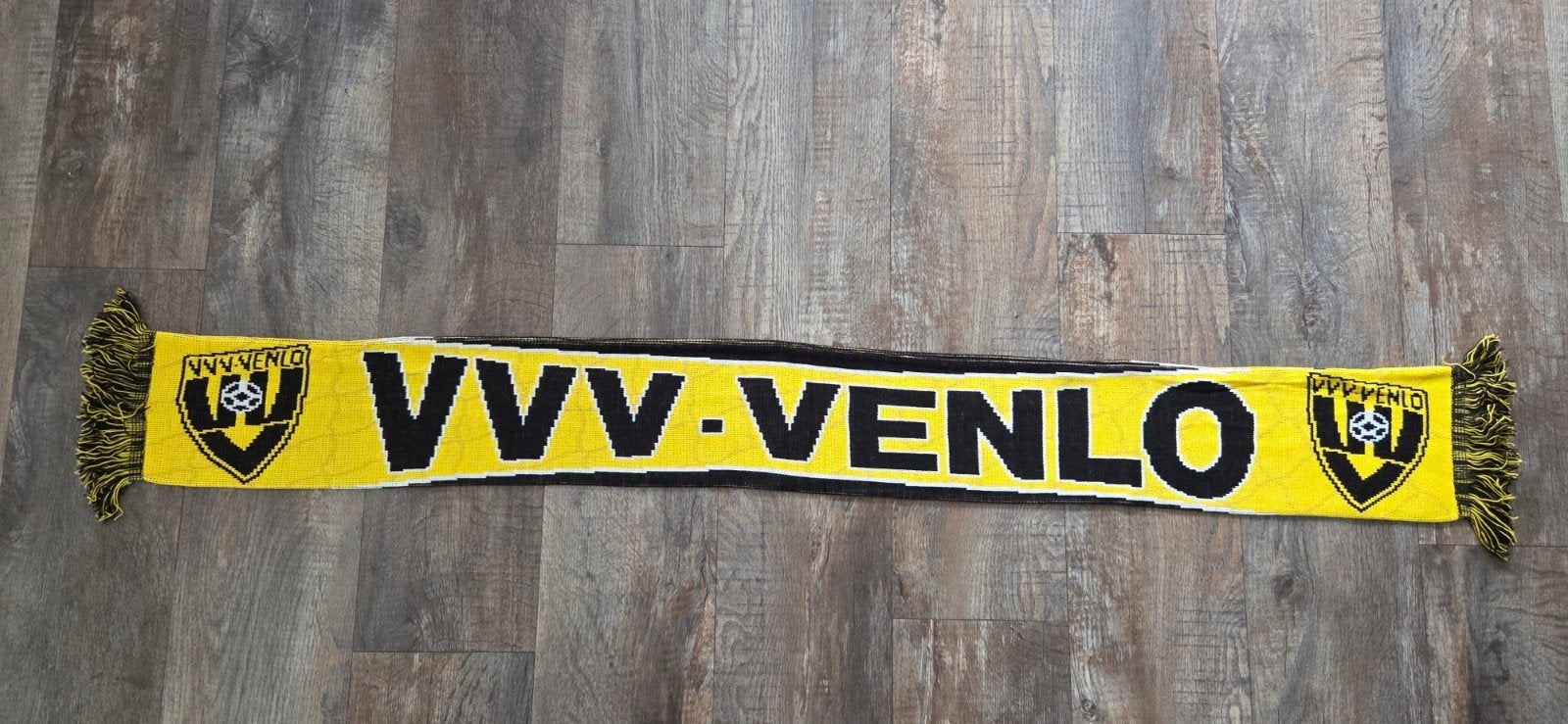 Sjaal VVV Venlo, Ophalen of Verzenden, Zo goed als nieuw, Buitenlandse clubs, Vaantje of Sjaal