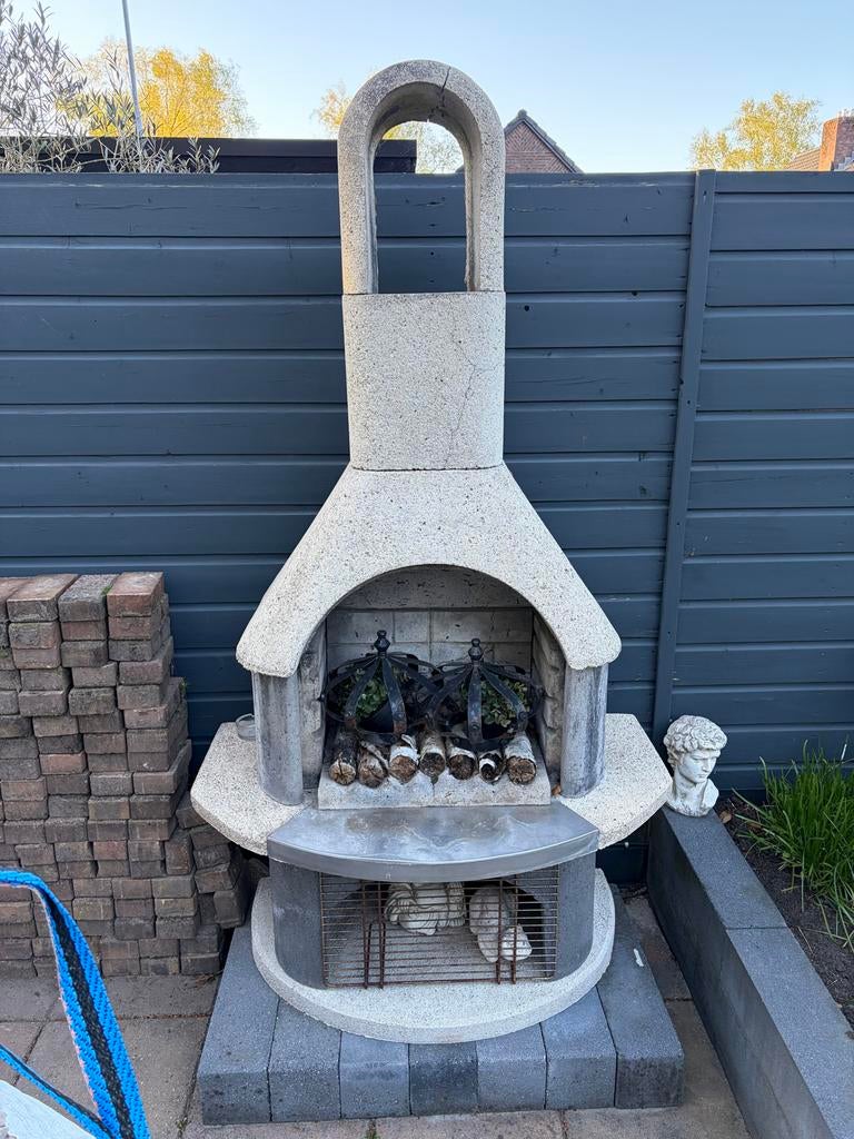 Tuinhaard / BBQ van beton, Tuin en Terras, Tuinhaarden, Gebruikt, Ophalen of Verzenden