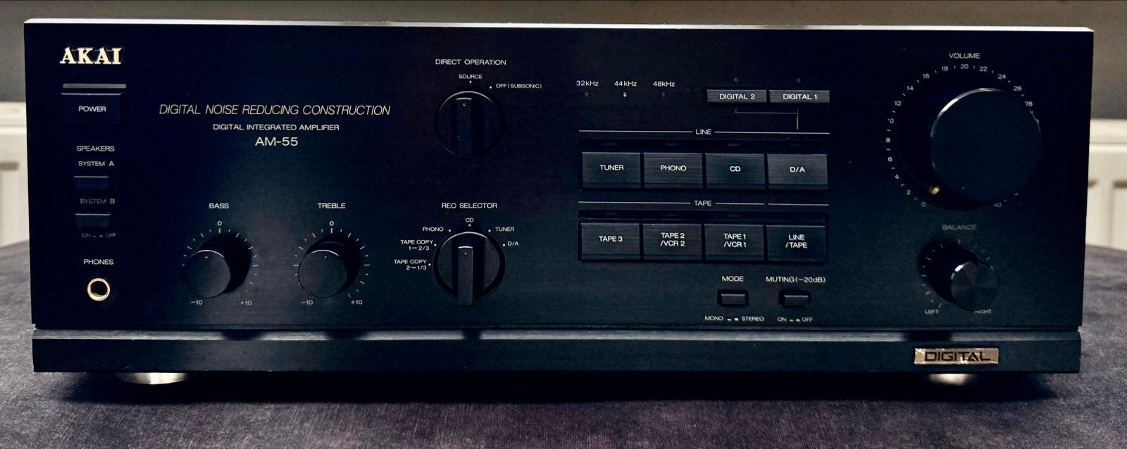 Akai AM-55 Digitale Geïntegreerde Versterker, Overige merken, Gebruikt, Ophalen of Verzenden, 60 tot 120 watt