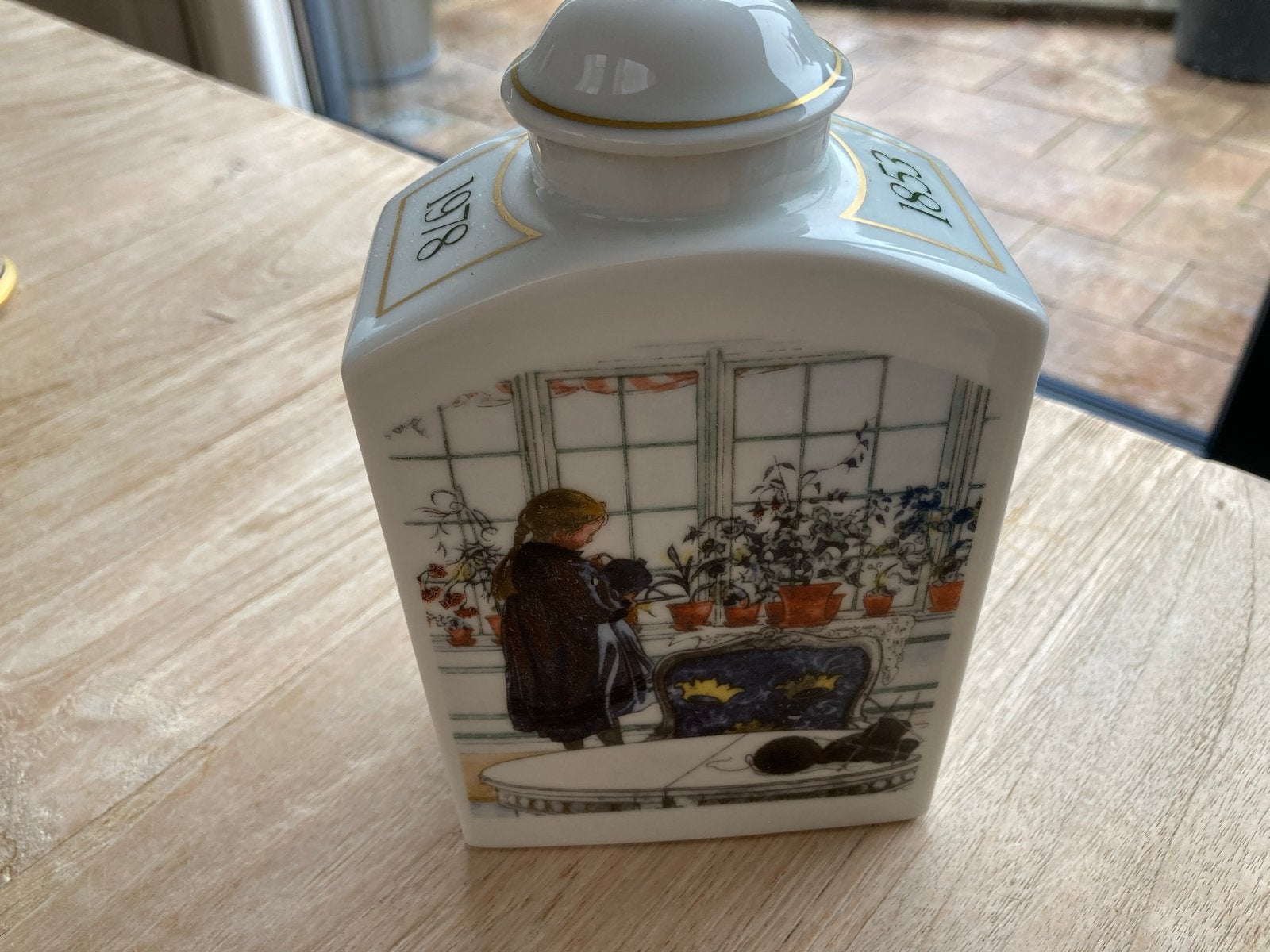 Carl Larsson pot met deksel porselein - Nieuwstaat, Ophalen of Verzenden