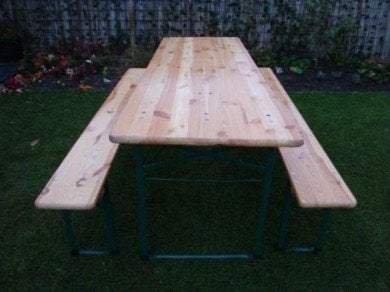 Te huur stevige duitse biertafels 220x70 cm met bankjes., Gebruikt, Ophalen of Verzenden, Inklapbaar, Rechthoekig