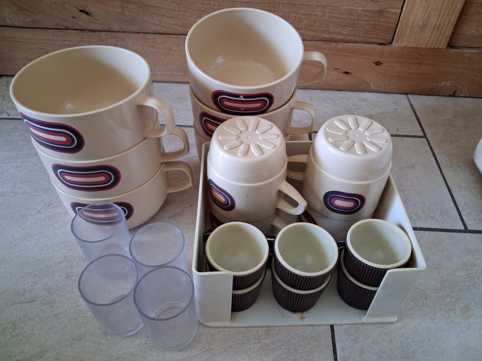 Plastic Mepal servies retro, Ophalen