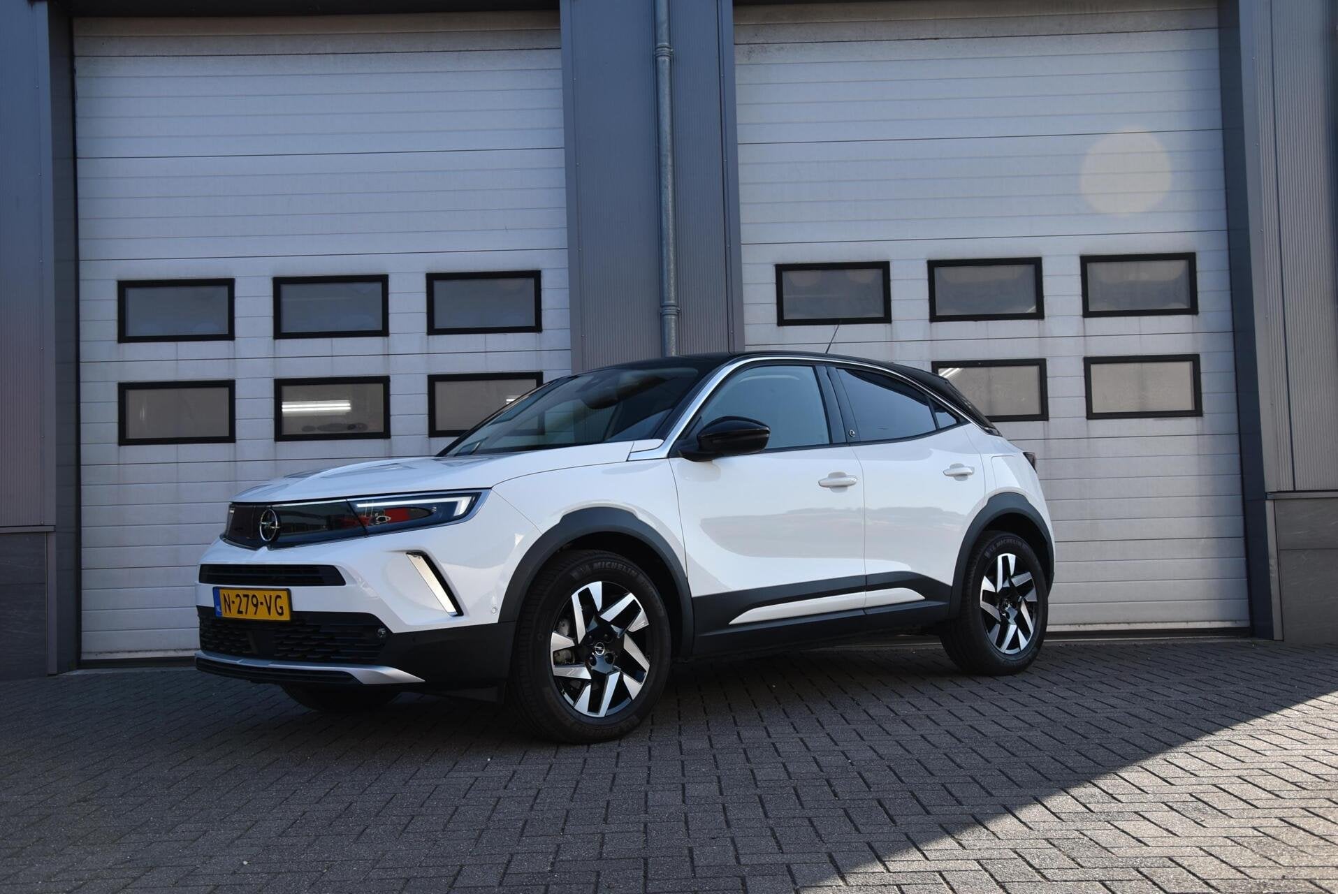 Opel Mokka-e Business Elegance 50-kWh 11kw bl., Auto's, 136 pk, Gebruikt, Mokka-e, Origineel Nederlands