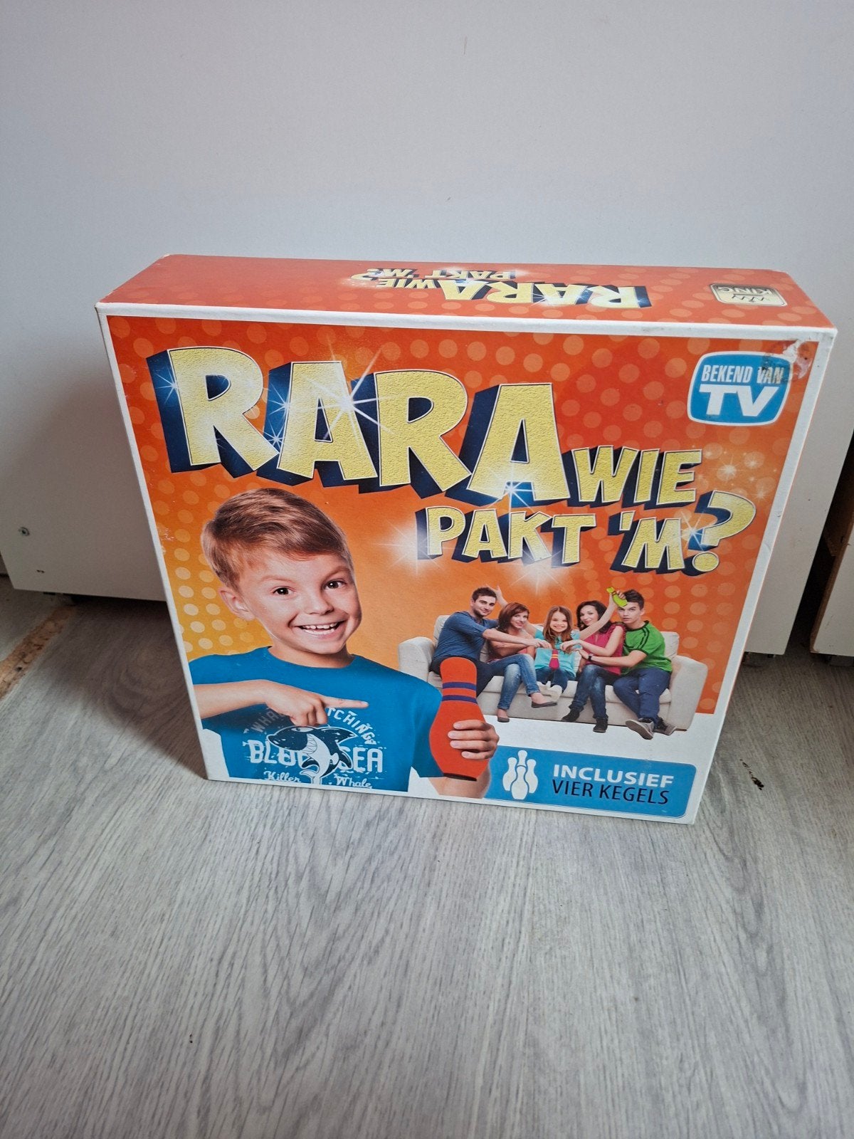 Rara Wie Pakt 'M? - Spannend familiespel, Vijf spelers of meer, Ophalen of Verzenden, Zo goed als nieuw, The King