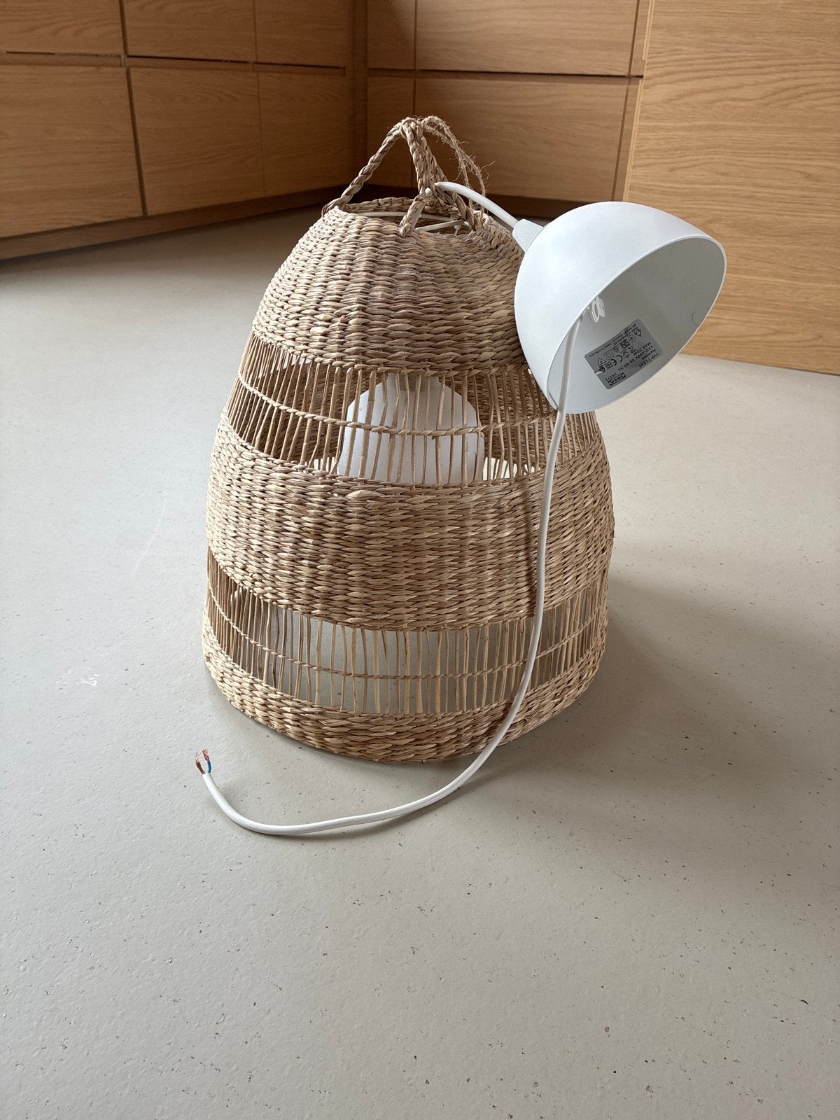 IKEA TORARED hanglamp in goede staat, Ophalen, Zo goed als nieuw, Natuurlijk materiaal, E27 (groot)