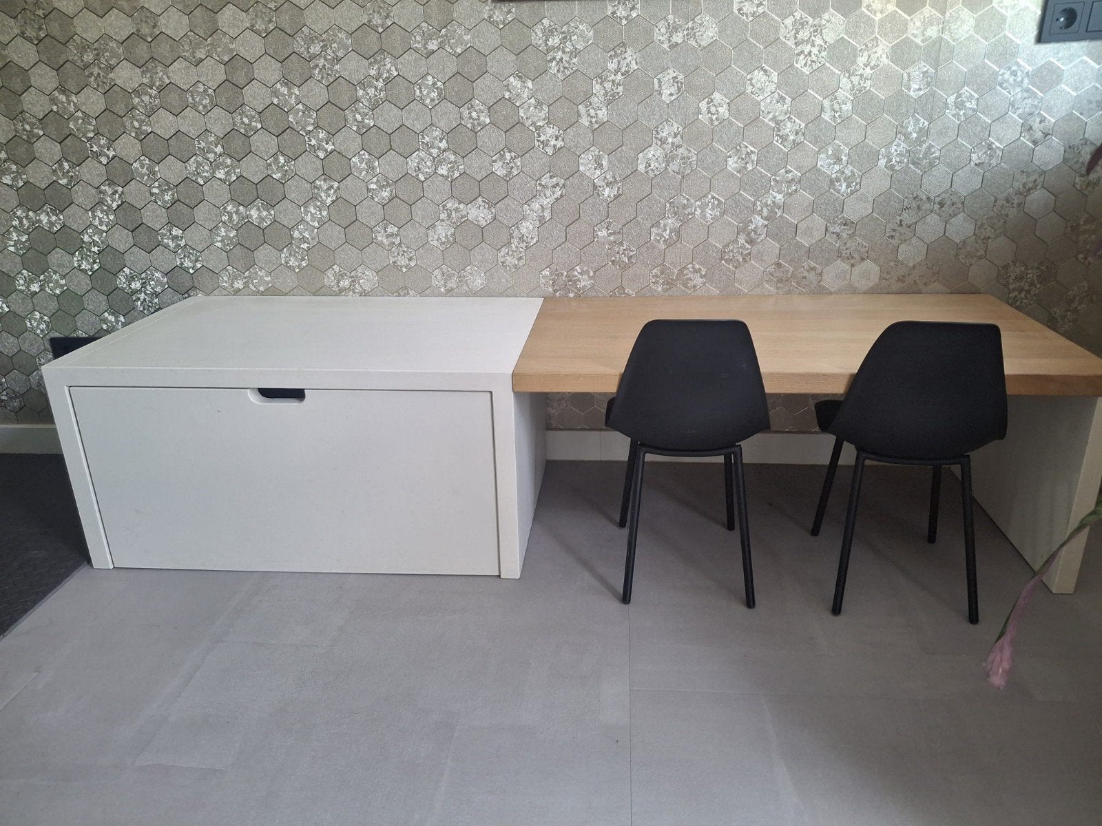 Veelzijdige Speeltafel met Uitschuifbare Lade - 2 Bureaus, Huis en Inrichting, Bureaus, Ophalen, Zo goed als nieuw
