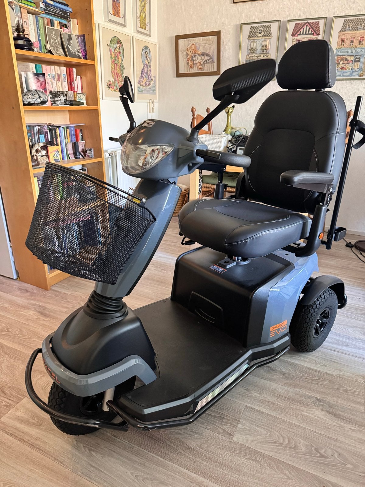 Scootmobiel Excel Galaxy II EVO 3 > 2025 > 117,5 km gereden, Ophalen, Excel, Zo goed als nieuw, 16 km/u of meer