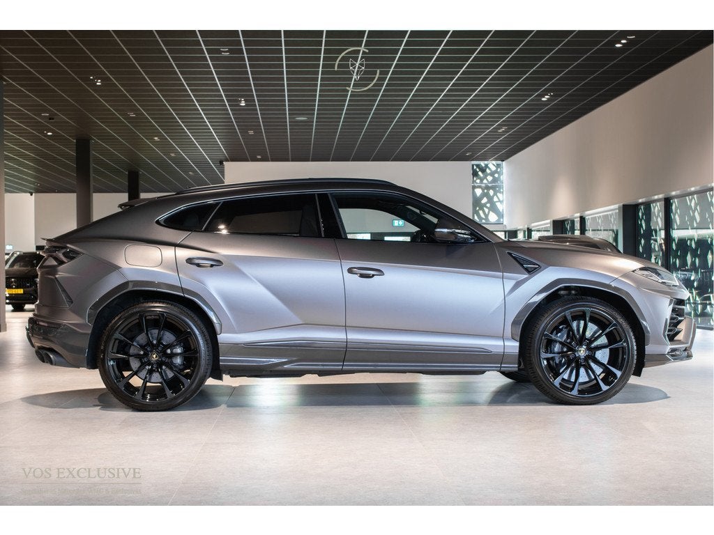 Lamborghini Urus 4.0 V8 BTW Full Carbon in- & exterieur|B&O, Auto's, Lamborghini, Automaat, Urus, Gebruikt, Leder