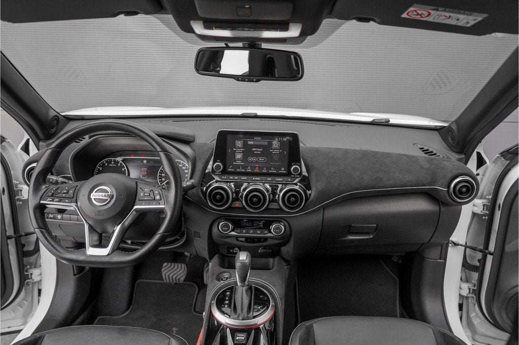 Nissan Juke 1.0 DIG-T N-Design CarPlay JBL Keyless 19", Auto's, Nissan, 12 maanden, 116 pk, Wit, Origineel Nederlands