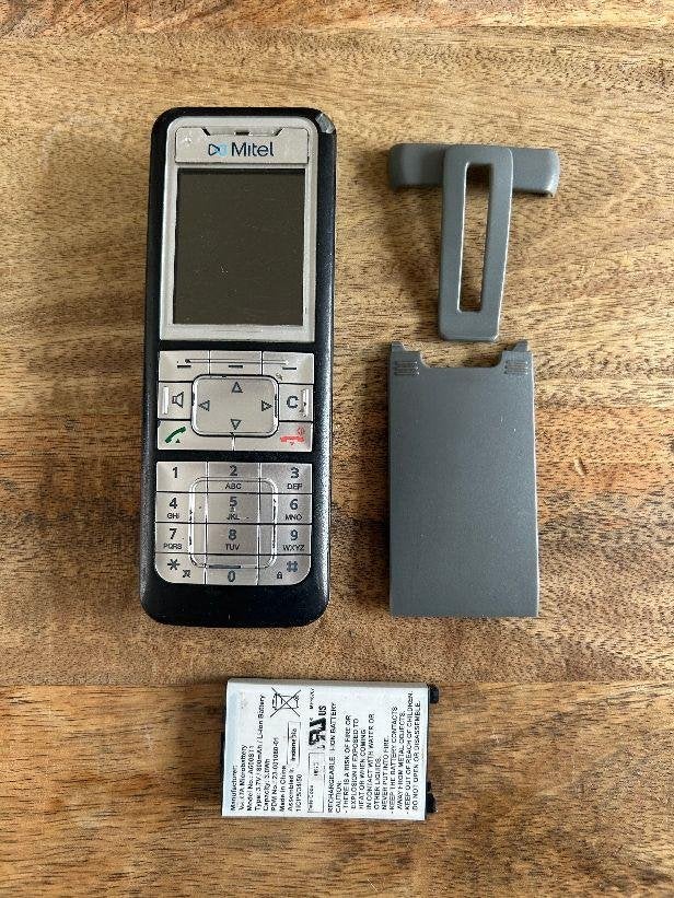 ☎️ Aastra Mitel 612D V2 Dect Accu + Clip 50006866 ☎️, Ophalen of Verzenden, Zo goed als nieuw, 1 handset
