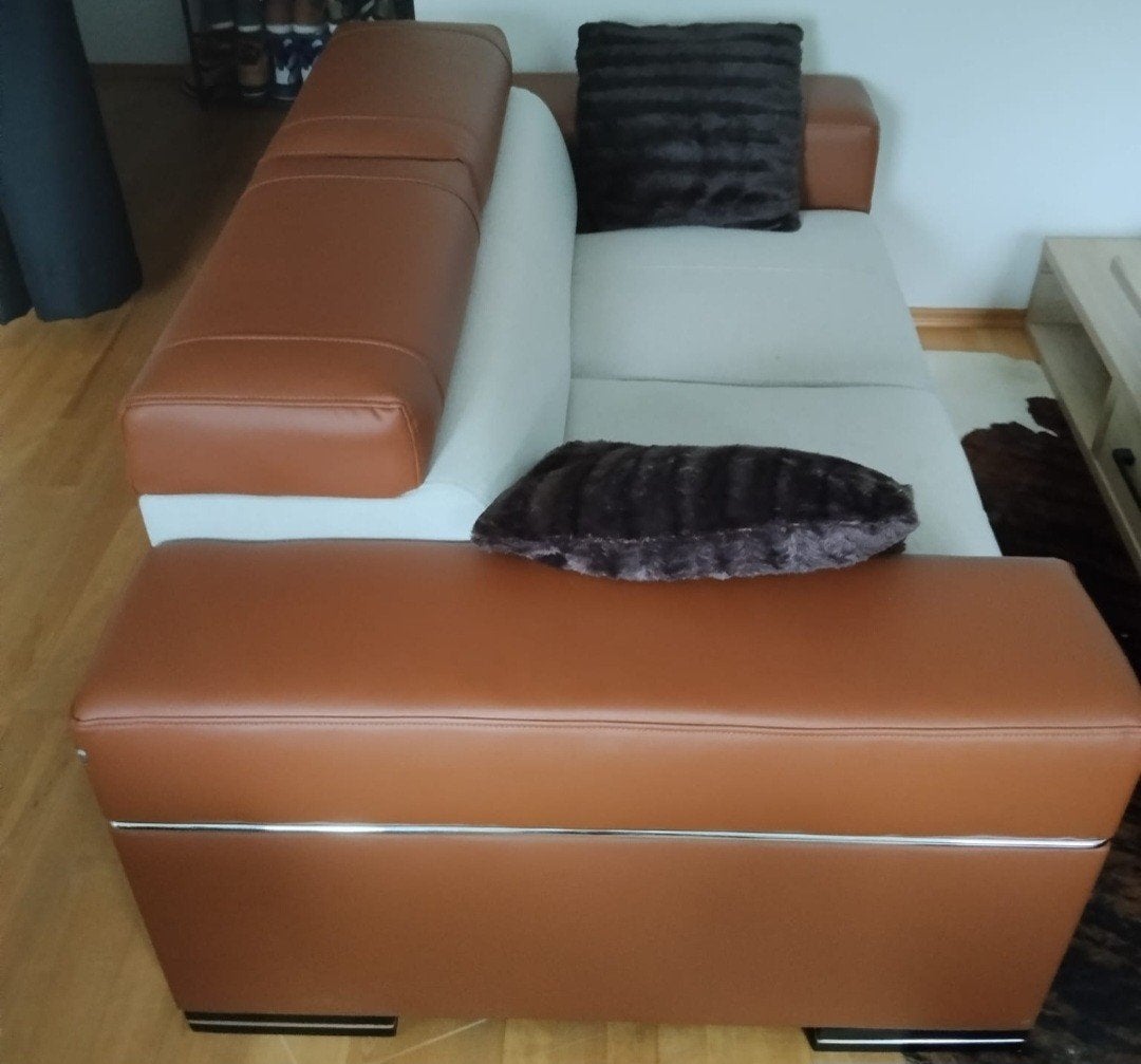 Comfortabele fauteuil en tweezitsbank met voetenbank, Gebruikt, Modern en comfortabel, Driepersoons, 75 tot 100 cm