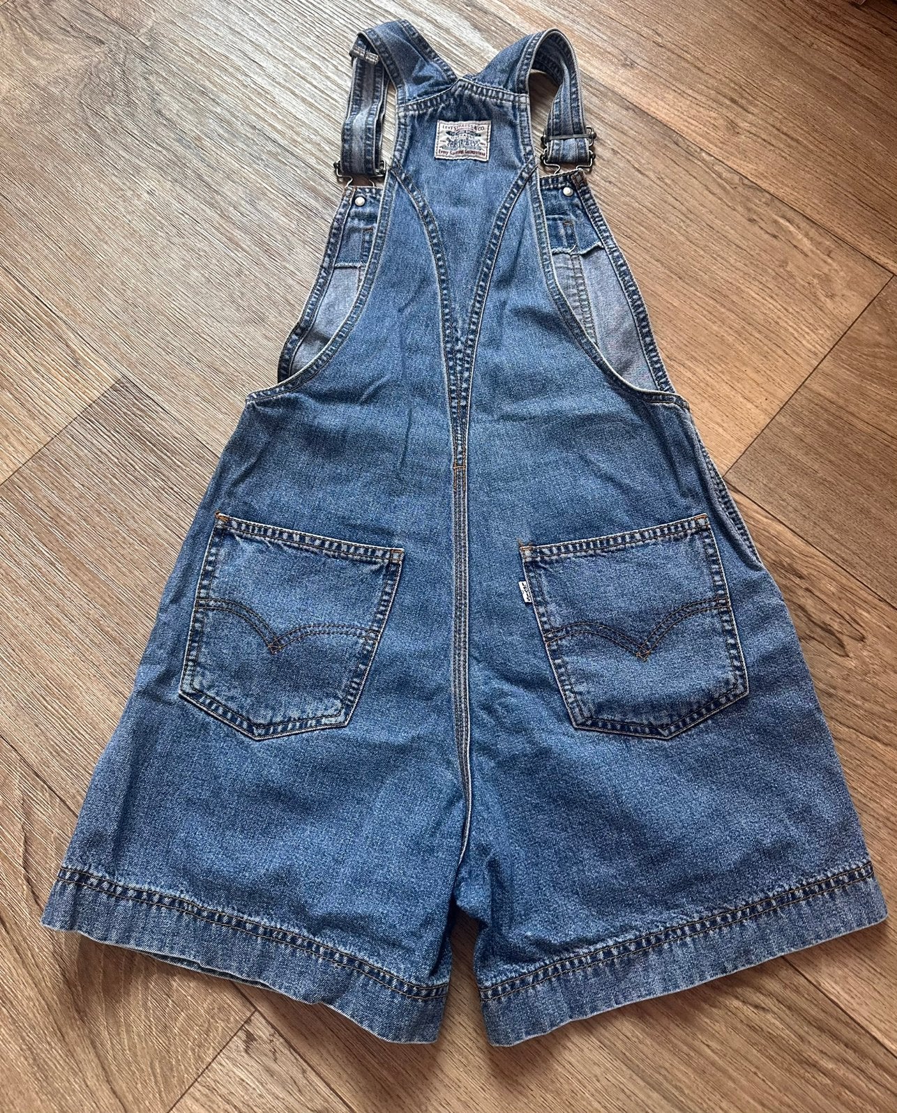 Vintage salopette / tuinbroek Levis white tab maat XS/34, Ophalen of Verzenden, Gedragen, Blauw, W27 (confectie 34) of kleiner