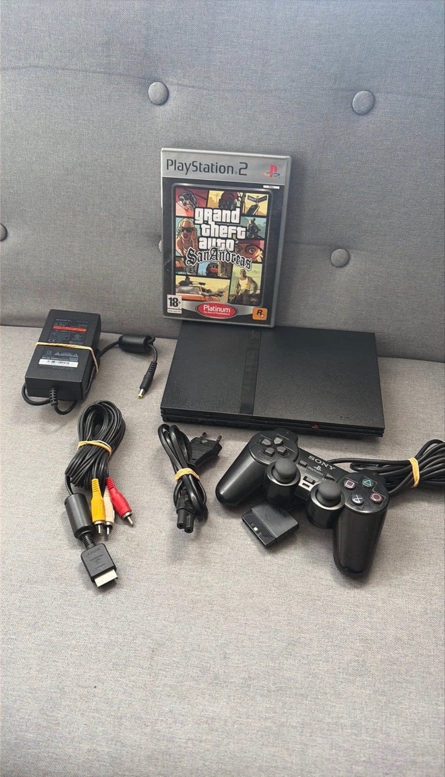 PlayStation 2 Slim pakket met GTA San Andreas, Spelcomputers en Games, Met games, Zwart, Ophalen of Verzenden, Zo goed als nieuw