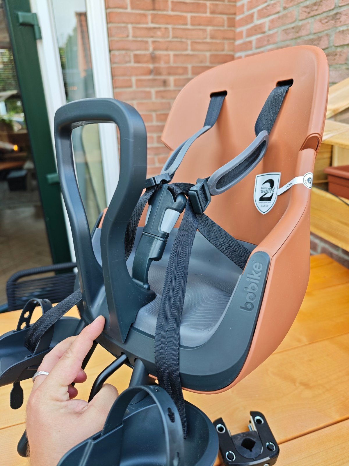 Nieuw! Bobike Exclusive Evolve Mini Fietszitje - Cinnamon B, Fietsen en Brommers, Fietsaccessoires | Fietsstoeltjes, Ophalen, Voetsteuntjes