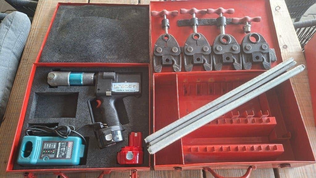 Uponor Up75 accu perstang persmachine persapparaat pers tang, ., Ophalen of Verzenden, Zo goed als nieuw, .