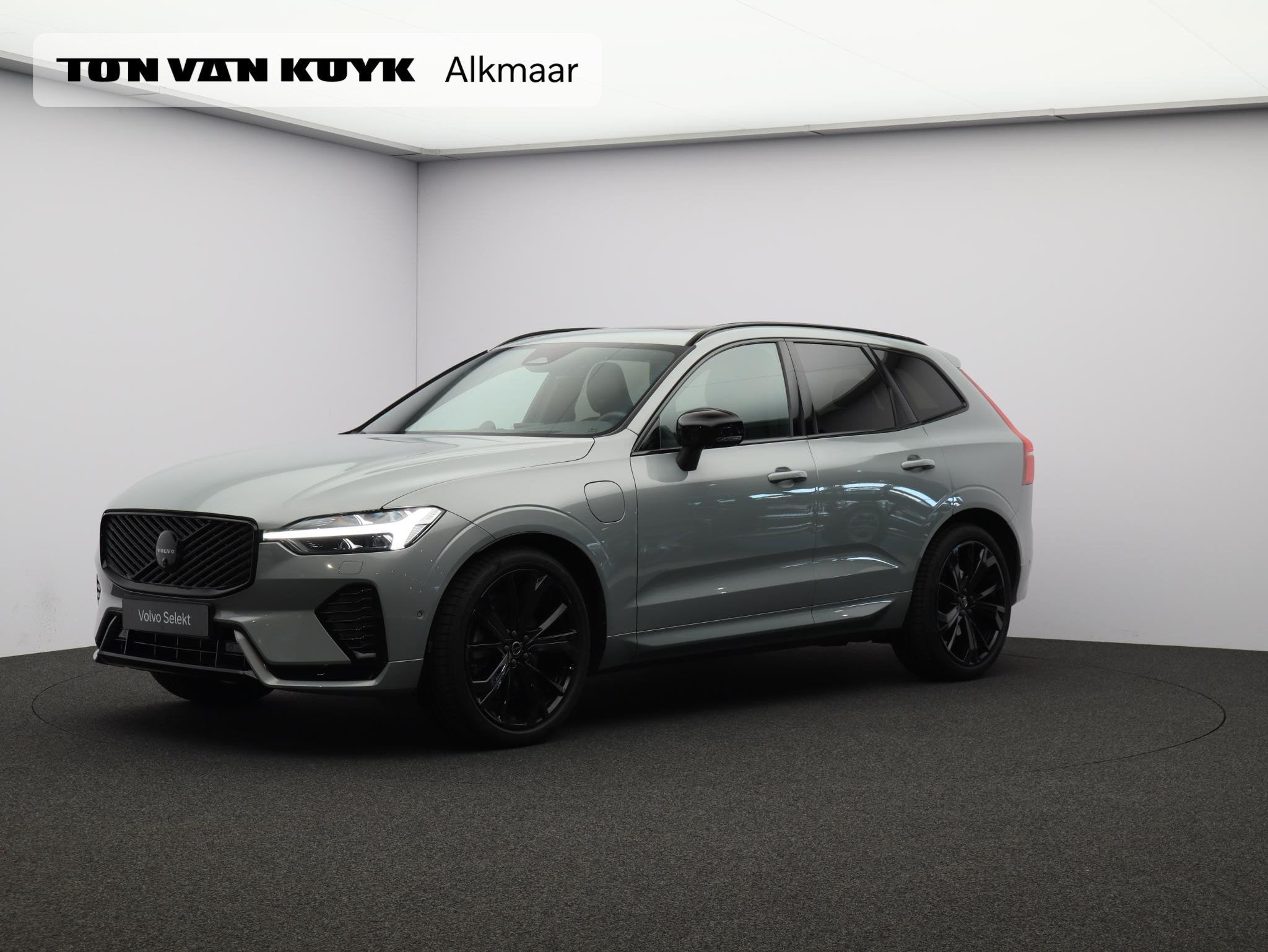 Volvo XC60 T8 455PK Plug-in hybrid AWD Ultra Black Edition /
