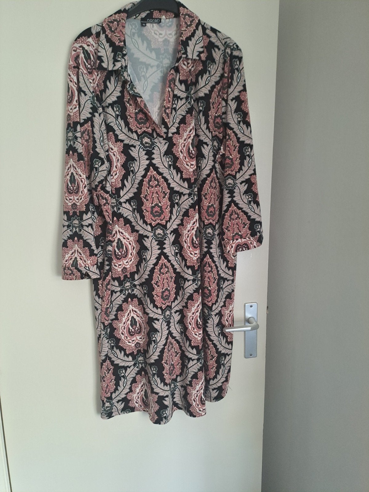 jurk, Ophalen of Verzenden, Zo goed als nieuw, Maat 46/48 (XL) of groter
