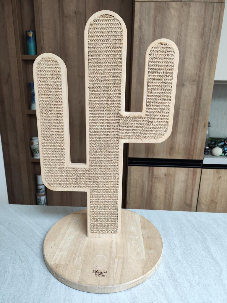 Designed by Lotte krabpaal, Dieren en Toebehoren, Krabmeubelen, Ophalen, Zo goed als nieuw, Krabpaal