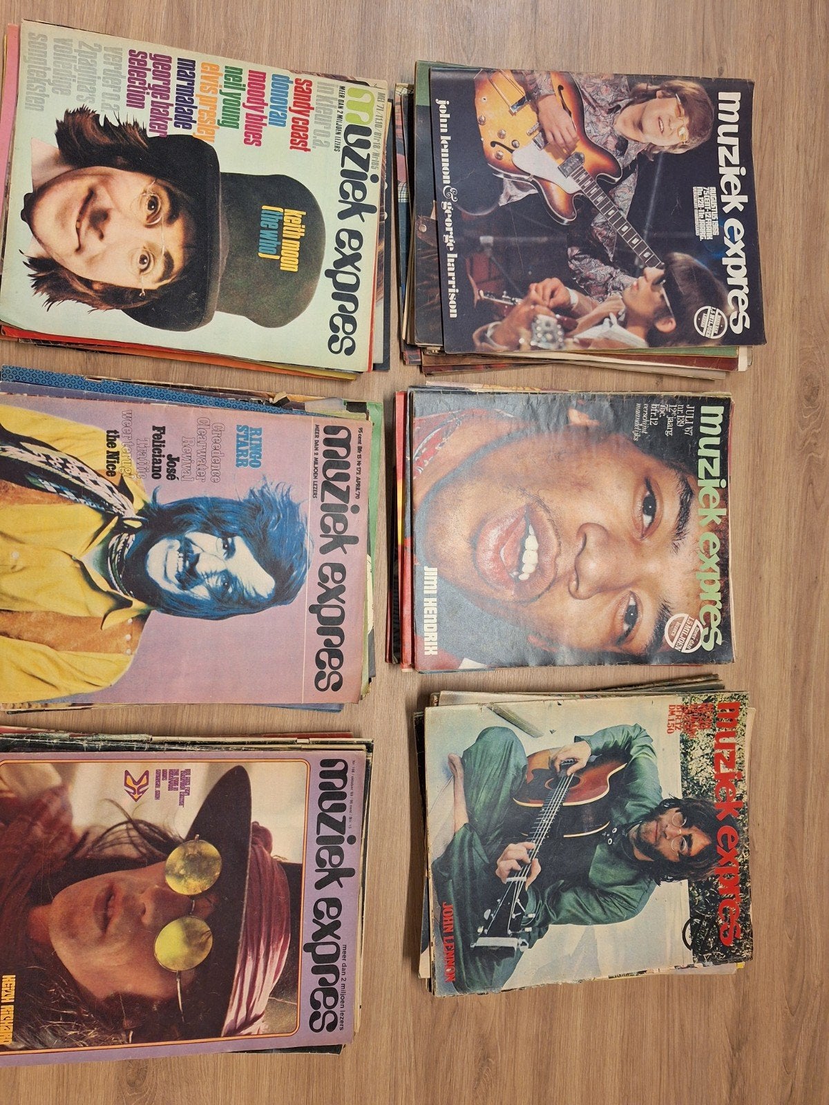 Muziek Expres jaargangen 1966-1971 met midden posters, Ophalen of Verzenden