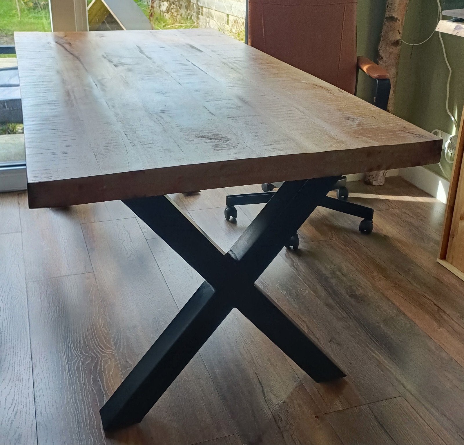 Mangohouten eettafel 180cm met X-poten, 50 tot 100 cm, Zo goed als nieuw, 150 tot 200 cm, Vier personen