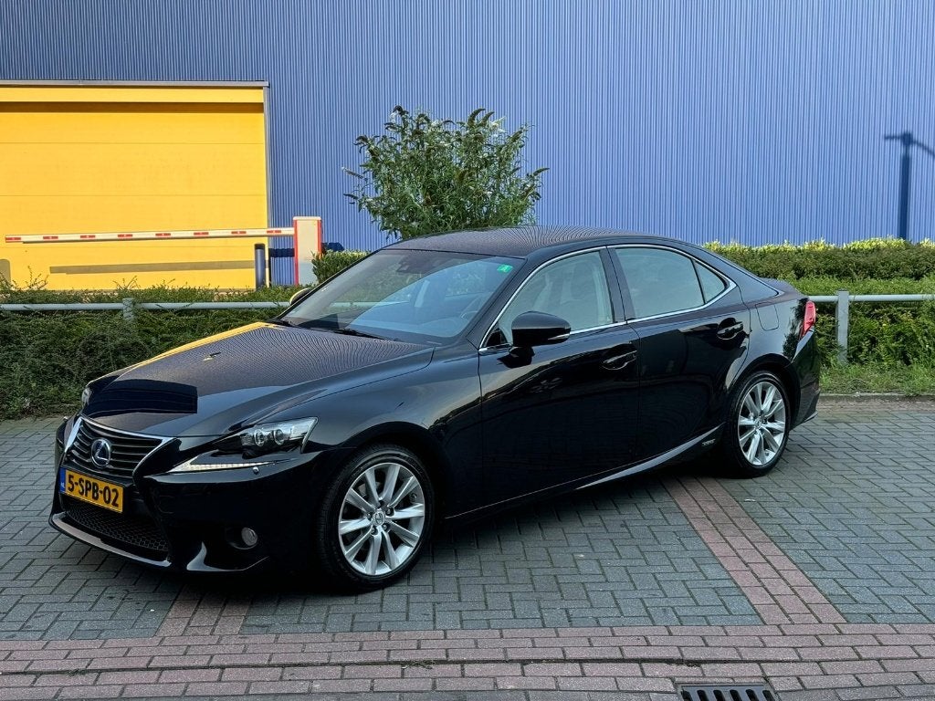 Lexus IS 300H 2.5 Hybrid CVT 2013 Zwart, Automaat, Euro 5, Achterwielaandrijving, Grijs