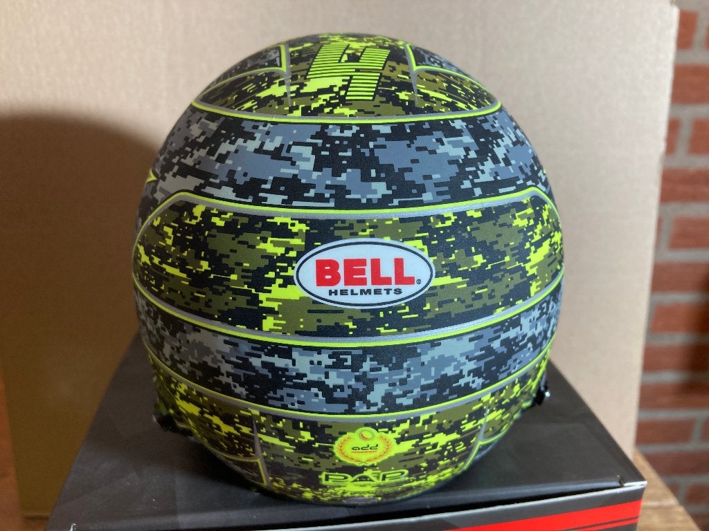 ✅ Lando Norris 1:2 2021 Test helm Mclaren Glitch Helmet Bell, Verzamelen, Automerken, Motoren en Formule 1, Ophalen of Verzenden