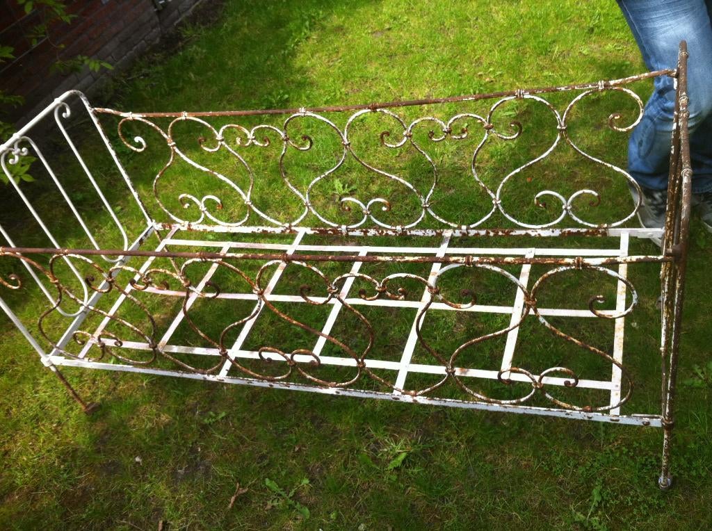 brocante/Franse antiek bed/bank, Ophalen, Gebruikt, Metaal