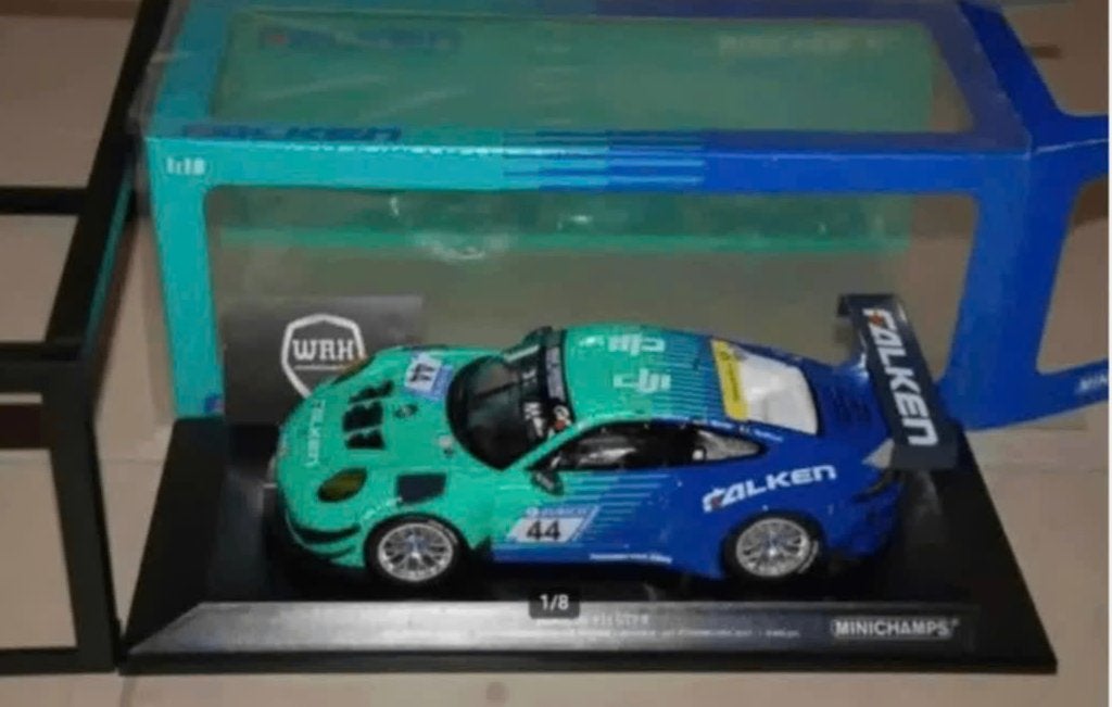 PORSCHE 911 GT3 R 2017 #44 FALKEN Minichamps LTD 400 WRH, Hobby en Vrije tijd, Modelauto's | 1:18, Verzenden, Zo goed als nieuw