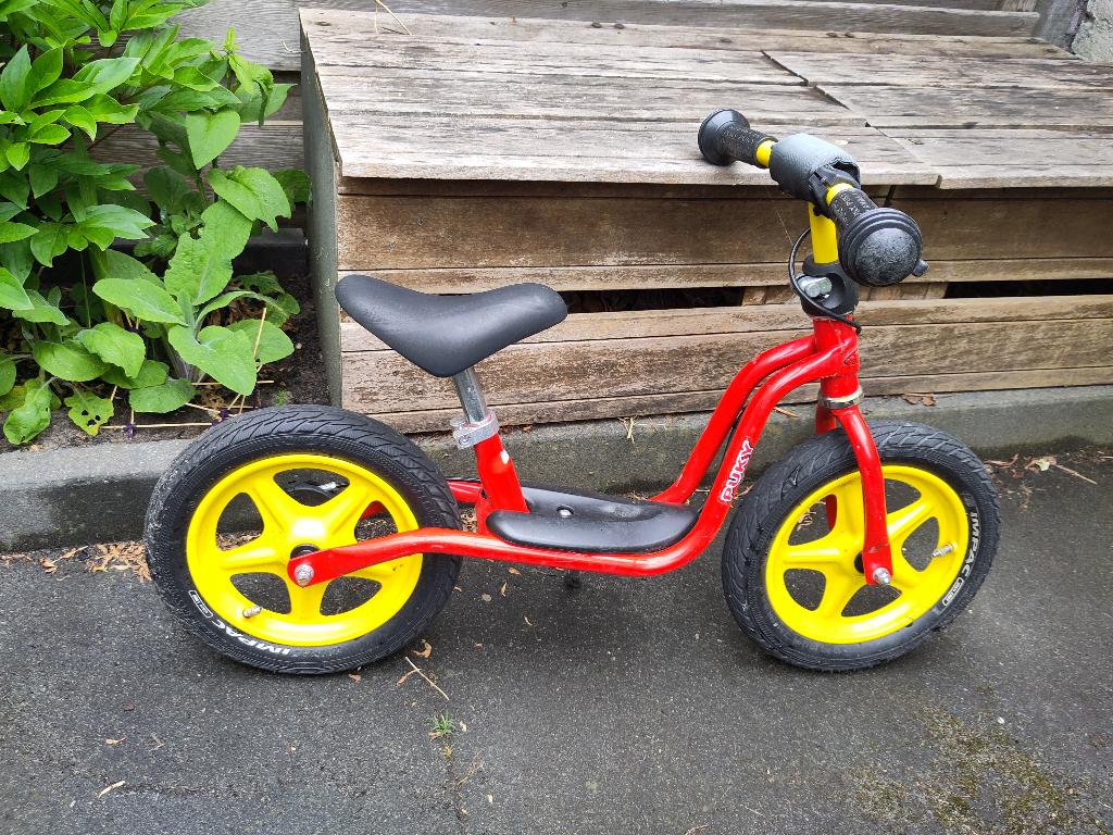 puky loopfiets loopfietsje rood geel, Kinderen en Baby's, Speelgoed | Buiten | Voertuigen en Loopfietsen, Ophalen, Gebruikt, Loopfiets