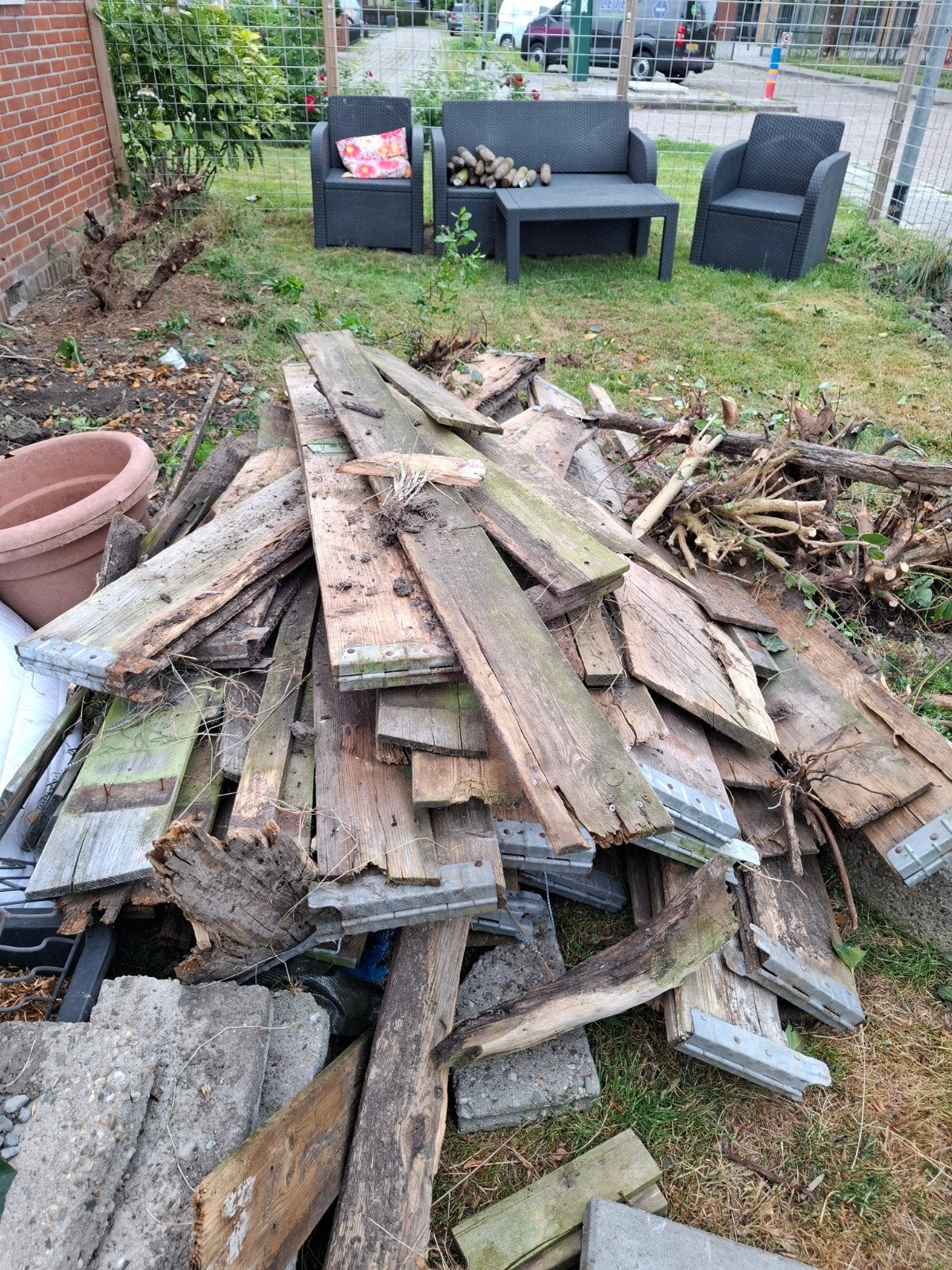 GRATIS brandhout, Tuin en Terras, Haardhout, Minder dan 3 m³, Ophalen of Verzenden, Overige houtsoorten, Blokken