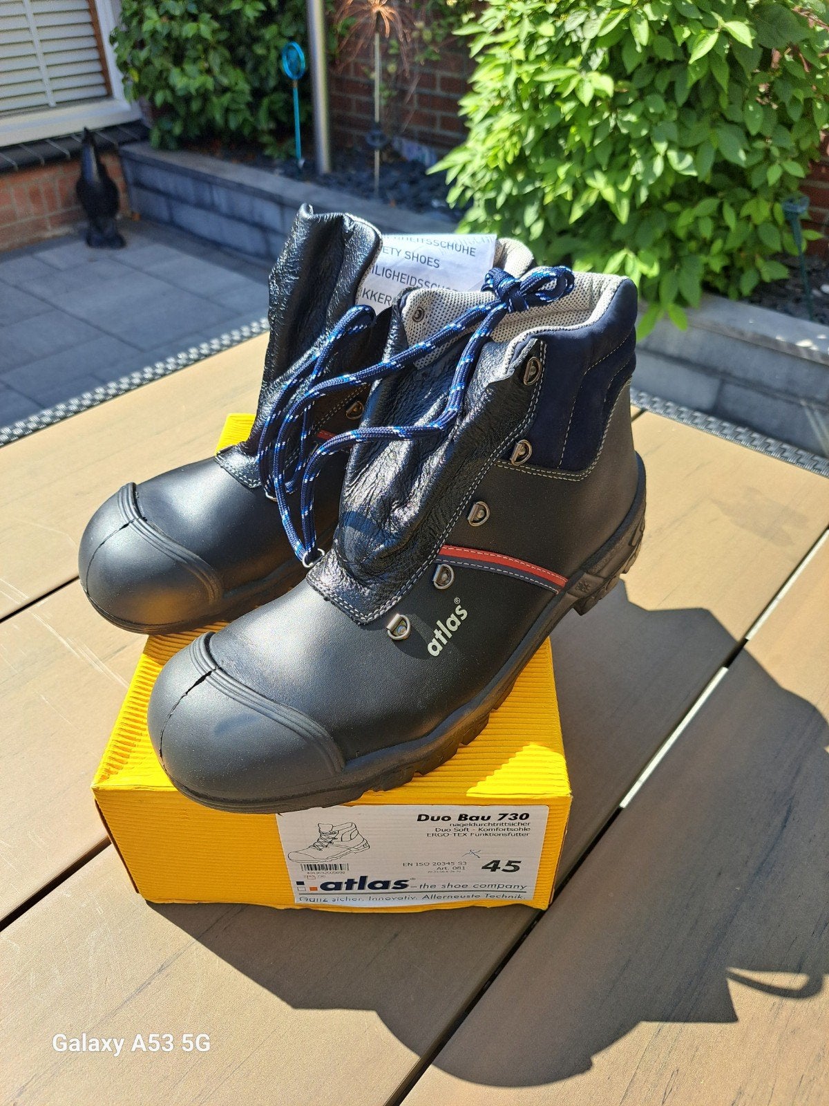 Werkschoenen  nieuw Maat 45
 stalen neuzen en zool., Ophalen of Verzenden, Nieuw