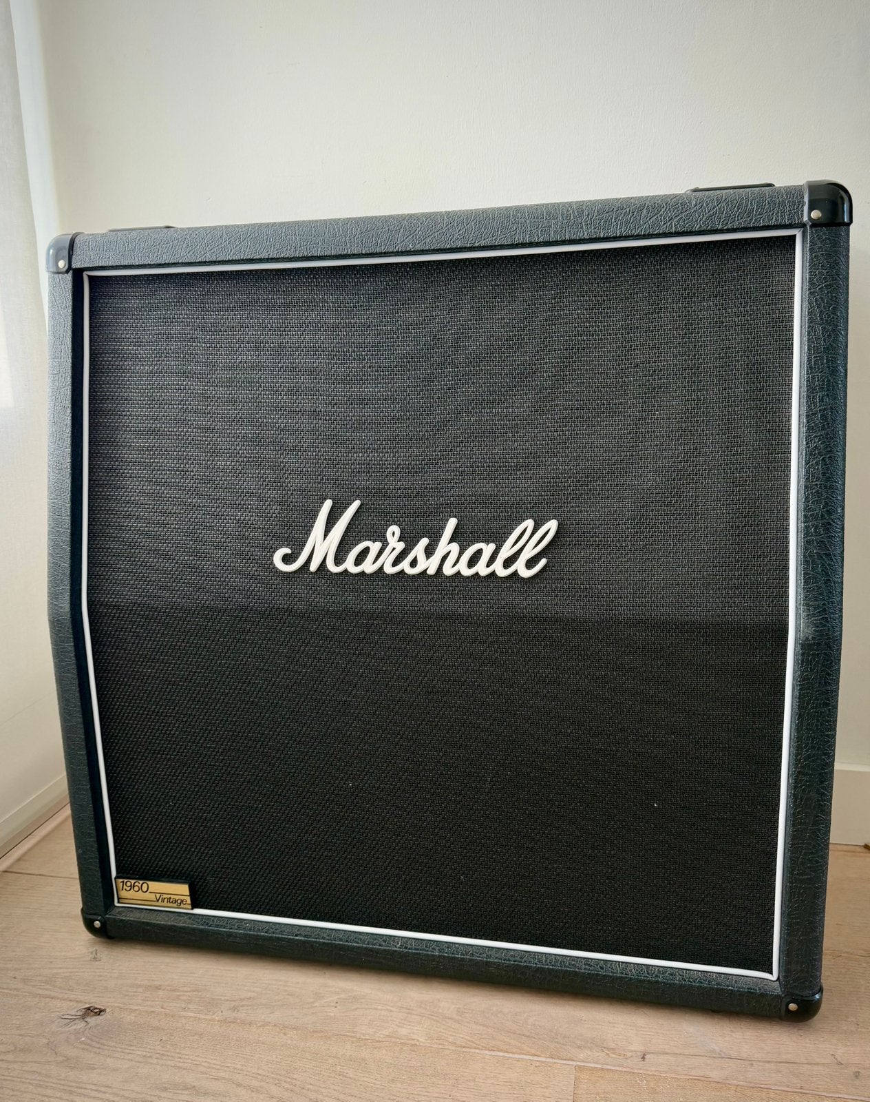 MARSHALL 1960AV / BOSS Katana artist / FENDER Blues jr, Ophalen, Gebruikt, Gitaar, 100 watt of meer