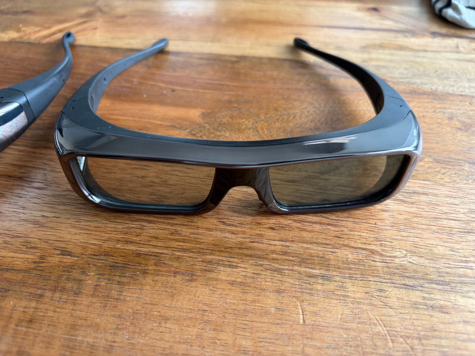 Set van 2 Sony TDG-BR100 Actieve 3D Brillen met CR2032, Ophalen, Zo goed als nieuw