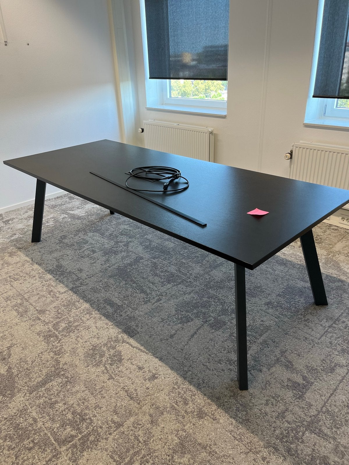 Vergadertafel 240x100 cm met stopcontacten - Oud Holland, Huis en Inrichting, Tafels | Eettafels, Ophalen, 100 tot 150 cm, 200 cm of meer