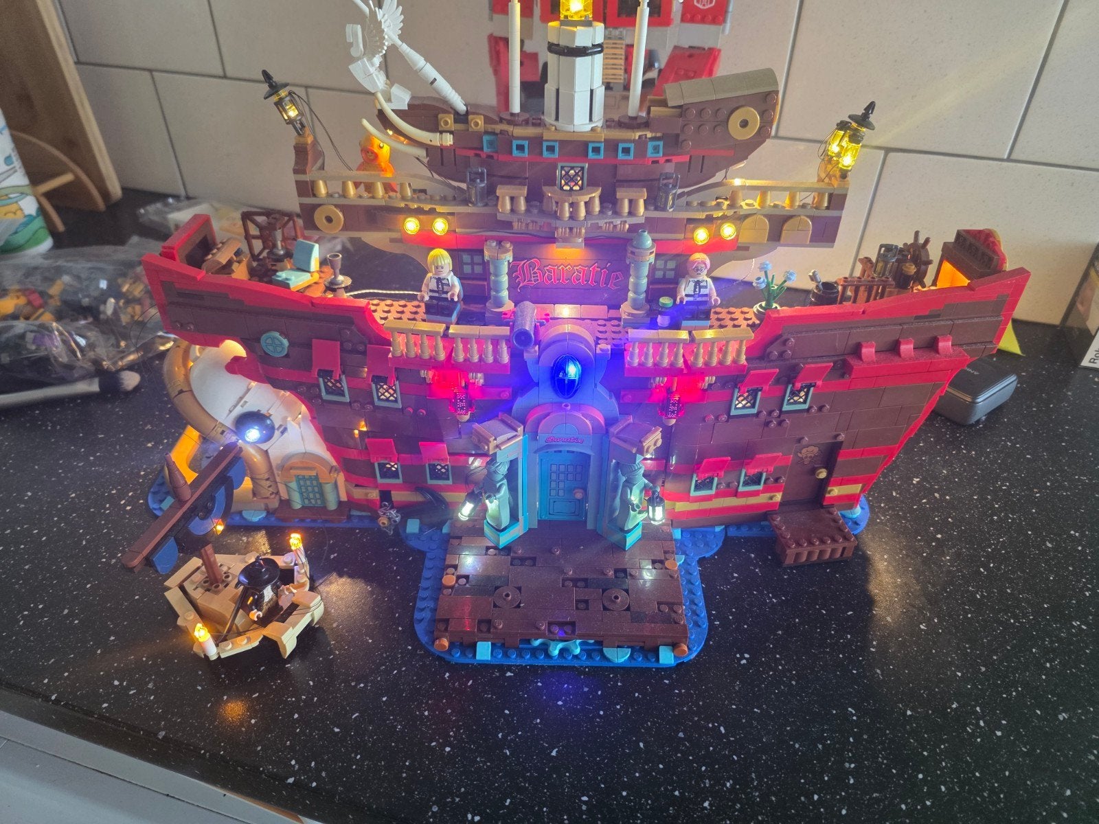 Lego Baratie 76540 met verlichting, compleet met doos, Ophalen of Verzenden, Zo goed als nieuw