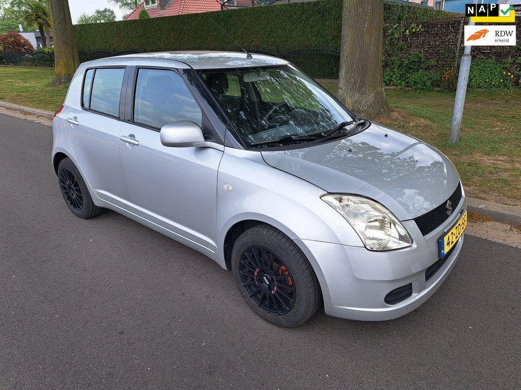 Suzuki Swift 1.3 GLS *Airco, 5 drs., APK nieuw*, Voorwielaandrijving, 965 kg, 400 kg, Elektrische ramen