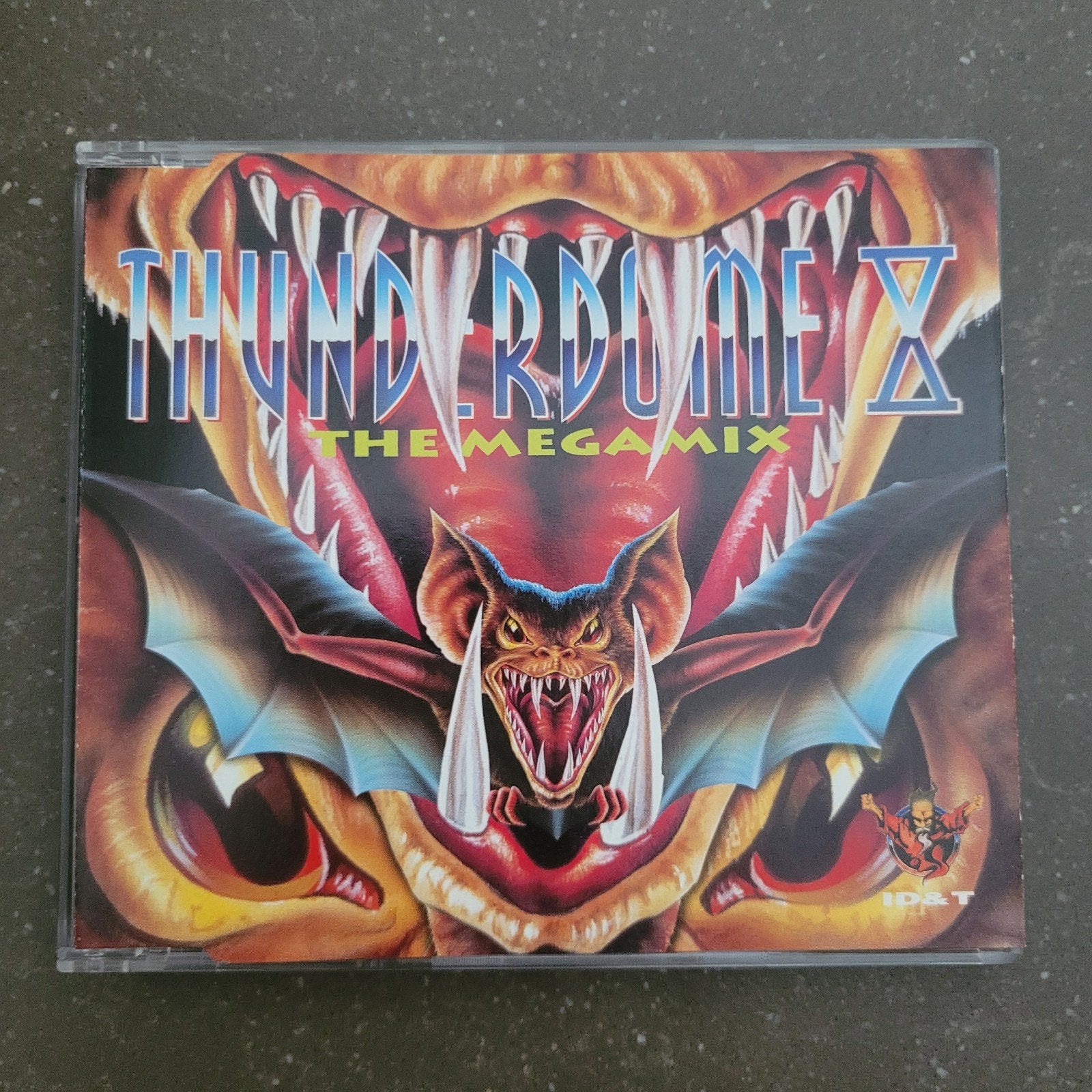 Thunderdome 10 The Megamix CD Single, Ophalen, House, Zo goed als nieuw, Inclusief boekje